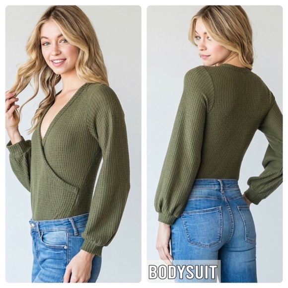 NEW Long Sleeve V Neck Bodysuits - Picture 4 of 8